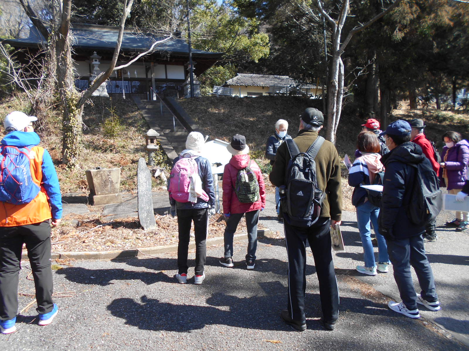 春日神社での散策ウォークの写真