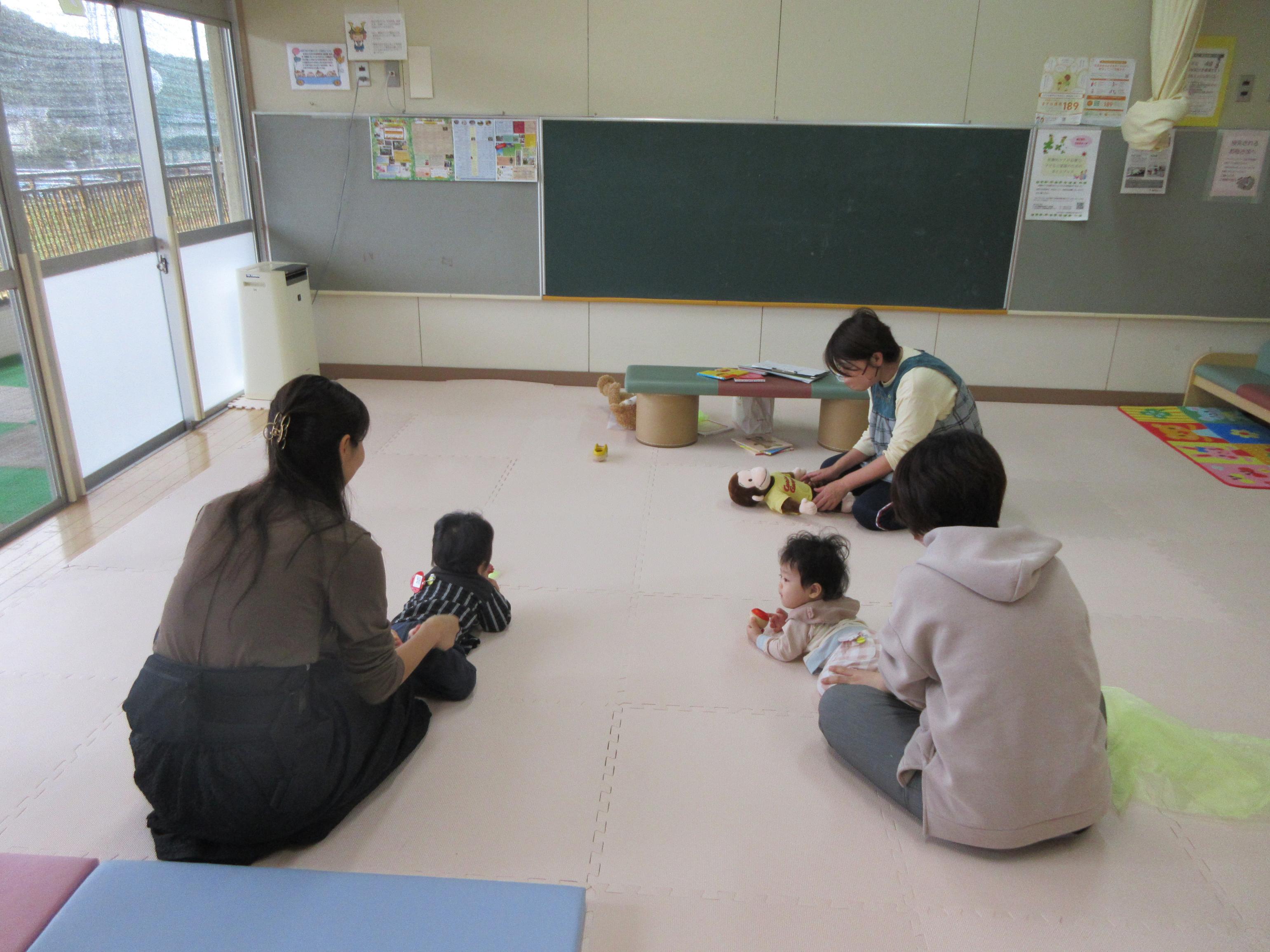 赤ちゃんとふれあいタイム