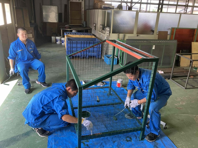 塗装作業の様子