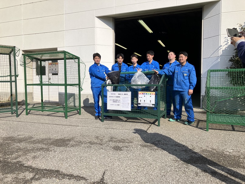 完成報告会の様子
