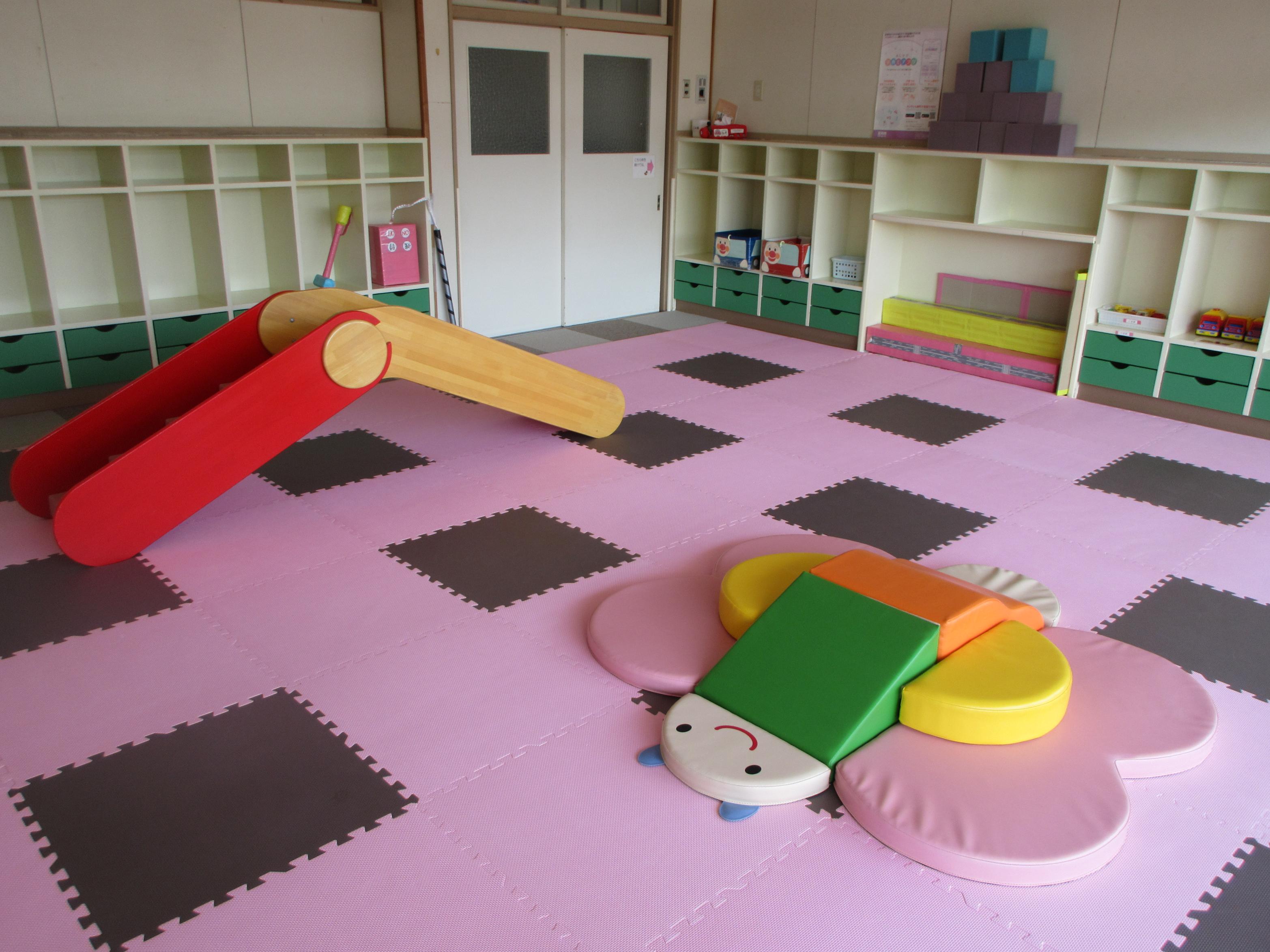 プレイルーム遊具